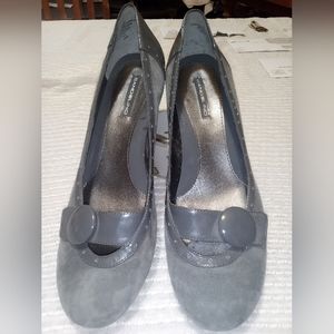 EUC Bandolino gray suede two inch heel size 10